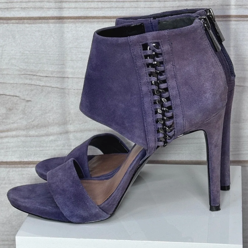 Vince‎ Camuto Freya Purple Suede Chain Detail Stiletto Sandals Heels Size 7M 37